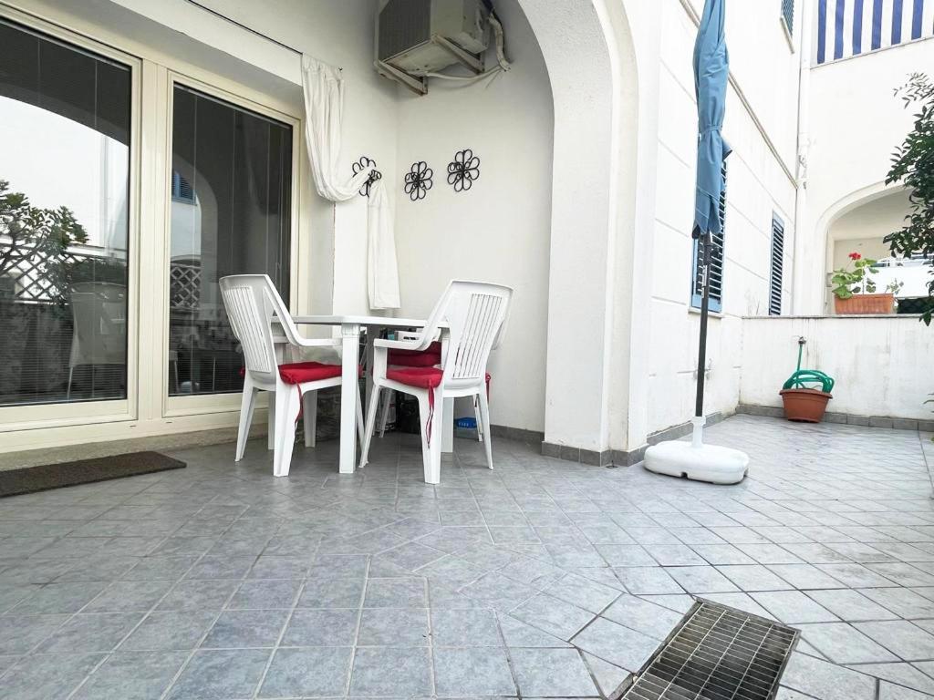 Le Residenze Blu Sardinia Aparthotel La Caletta Exteriör bild