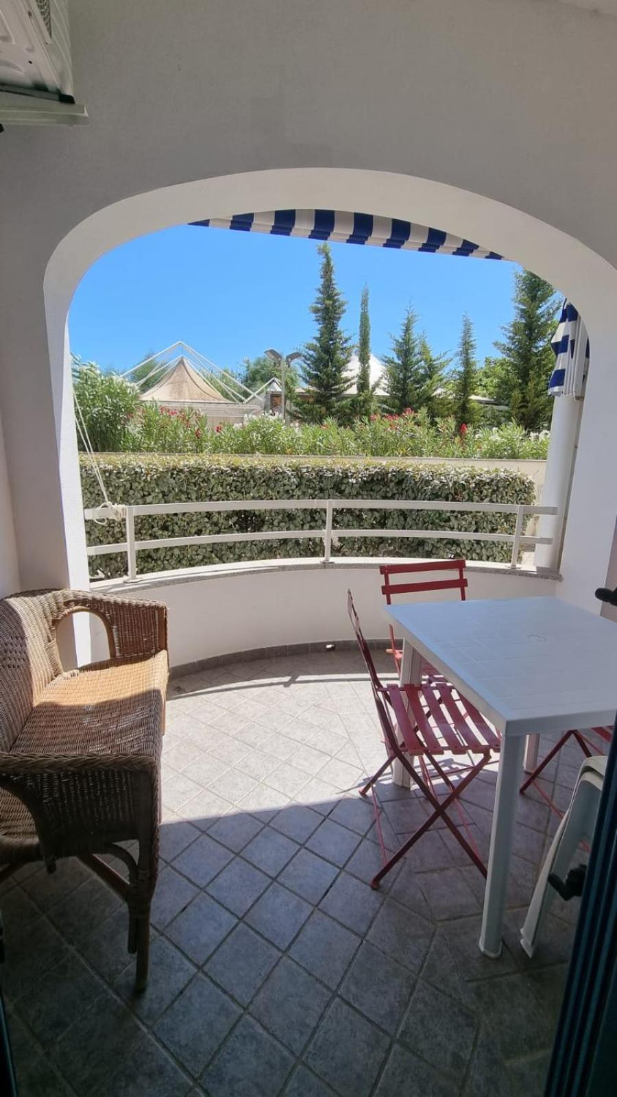 Le Residenze Blu Sardinia Aparthotel La Caletta Exteriör bild